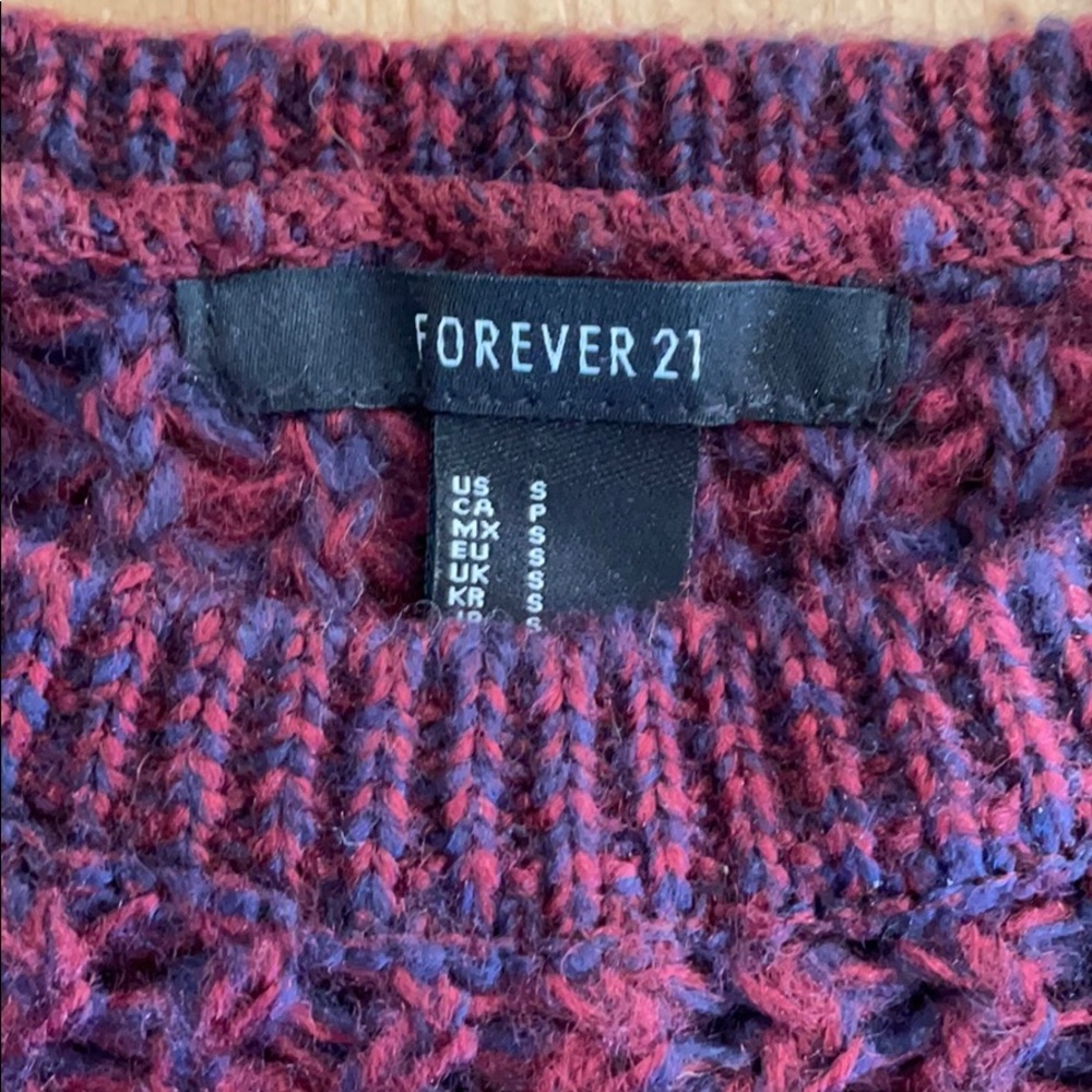 Sweater - Picture 4 of 4